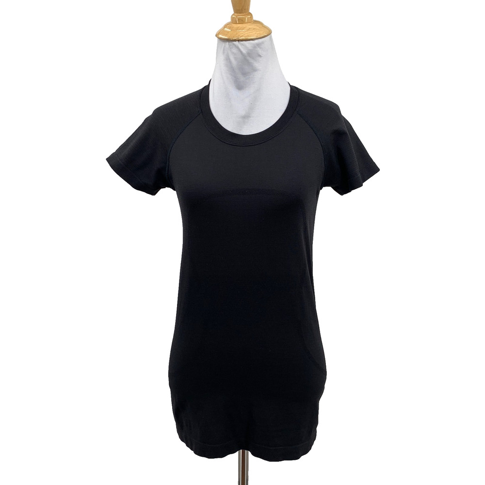 Lululemon Shirt Women 6 Black Swiftly Tech Short Sleeve Running Training Workout